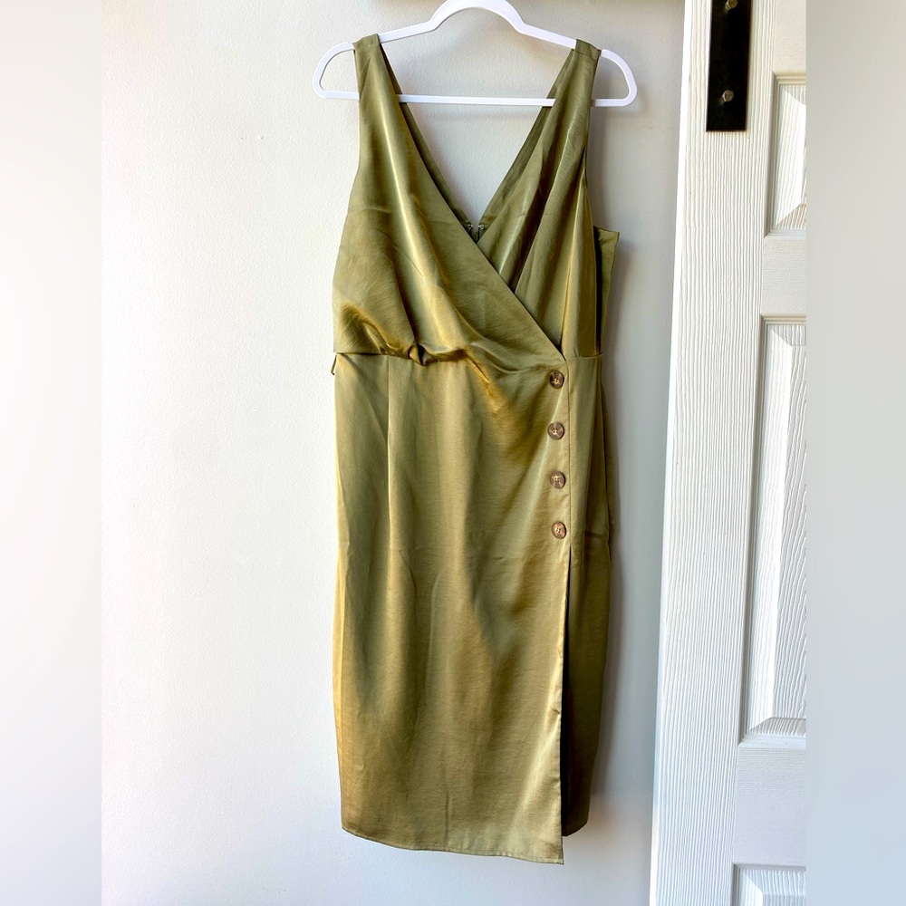 Reiss Dress Size 12 worn 1 time Olive green